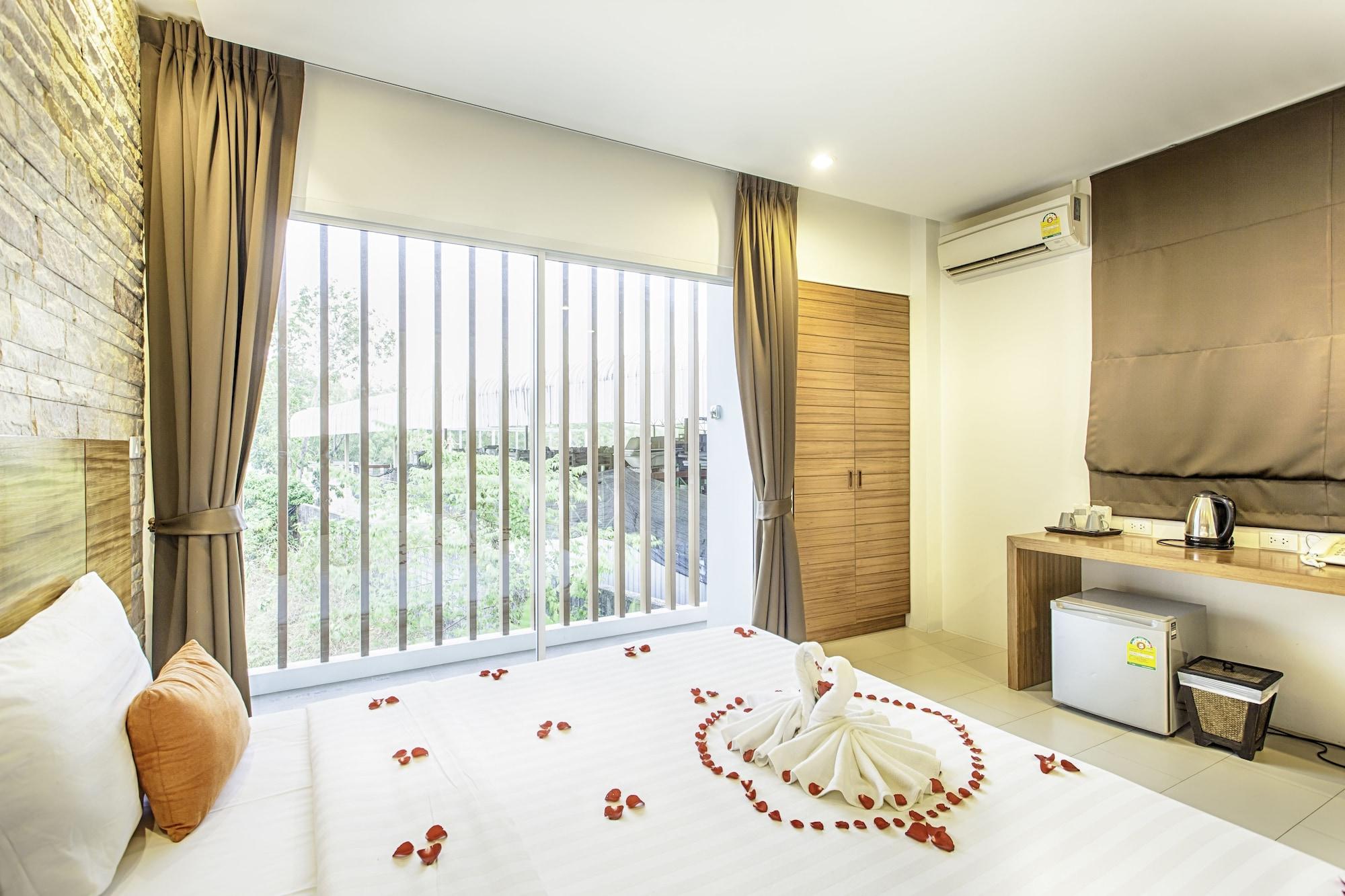 Escape De Phuket Hotel