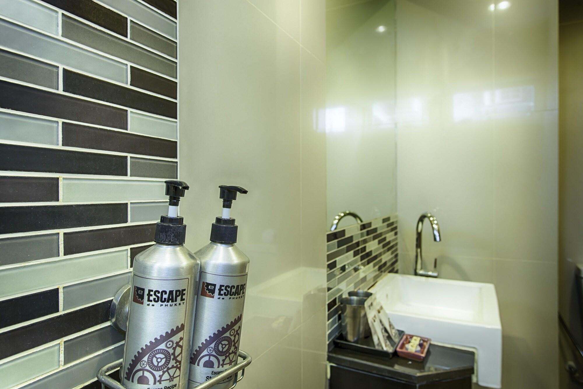 Escape De Phuket Hotel 4*
