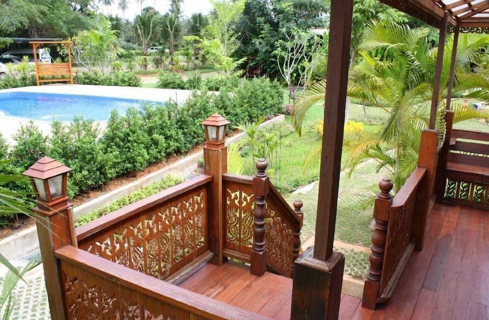 Apartment Thai Ban Klong Haeng