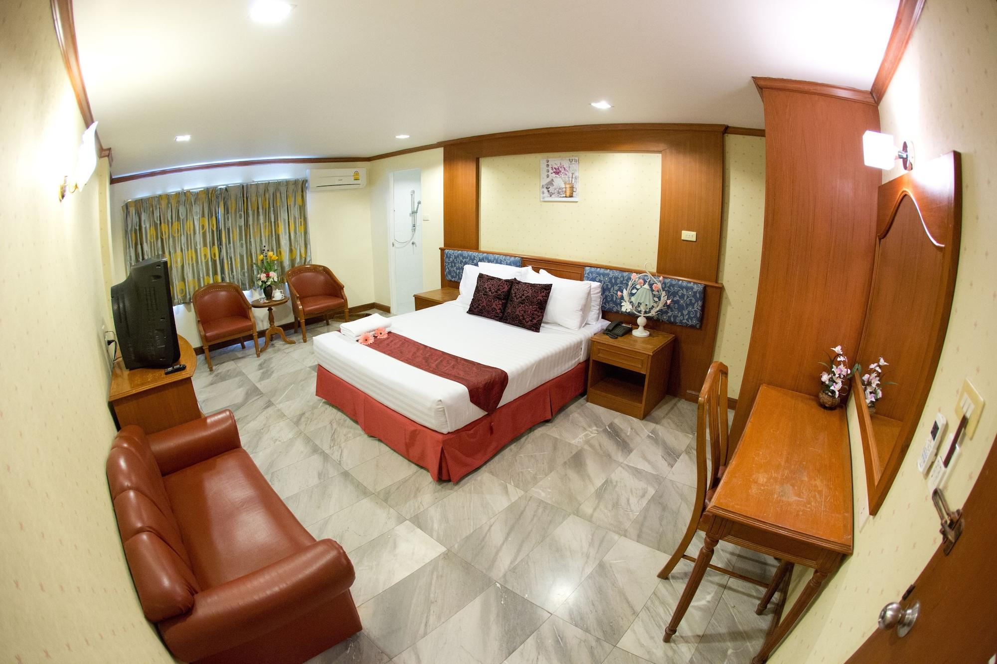 Chaipat 3*