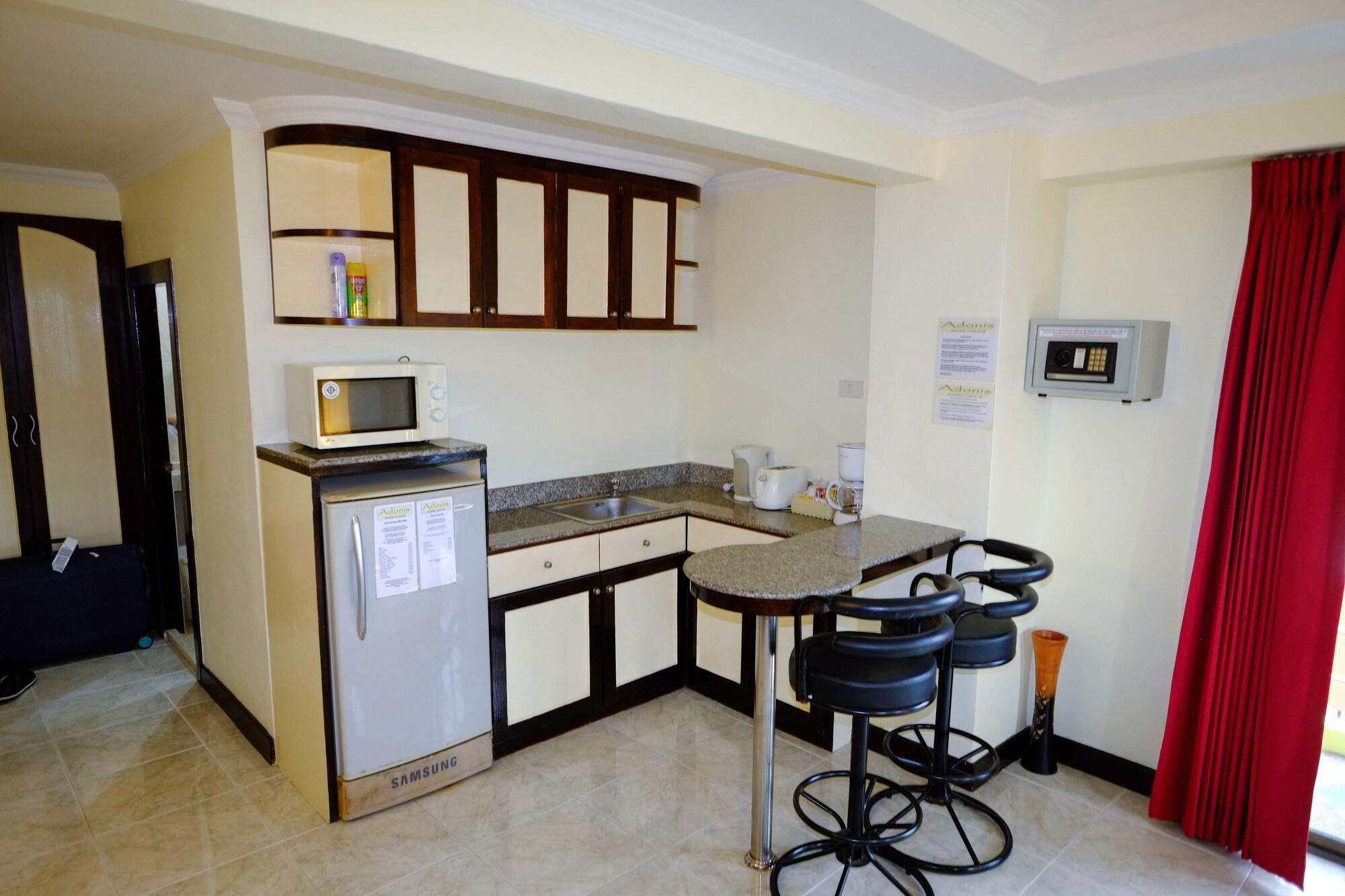 Adonis Guest house Patong