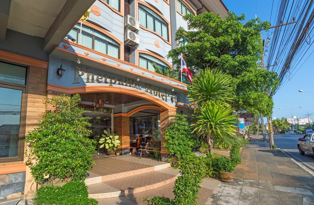 Phetpailin Hotel