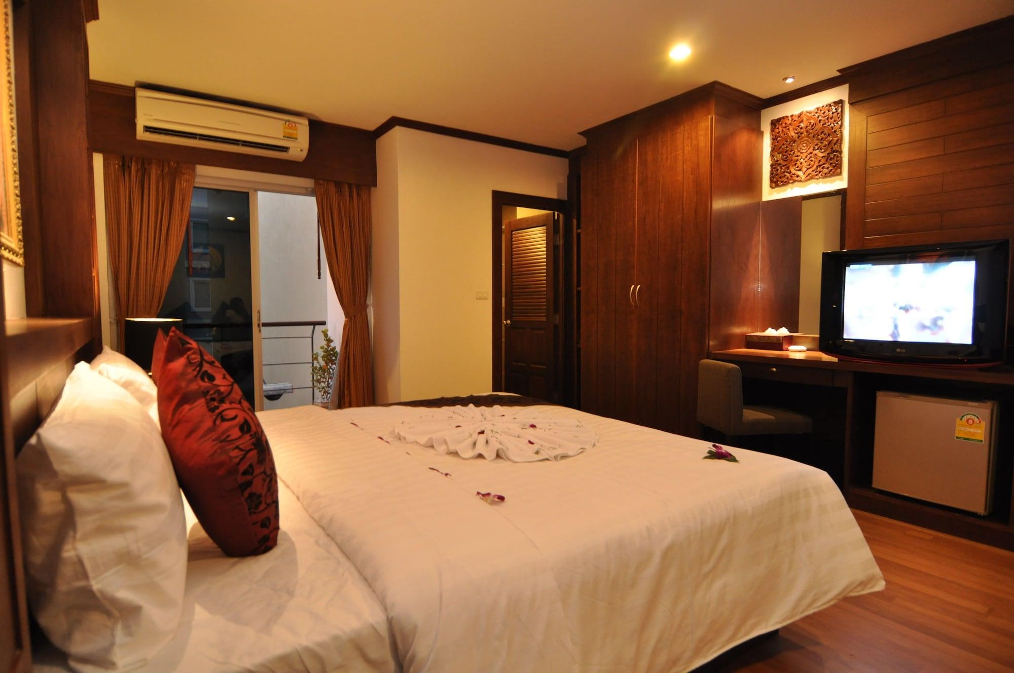 Hotel Hemingway's Patong