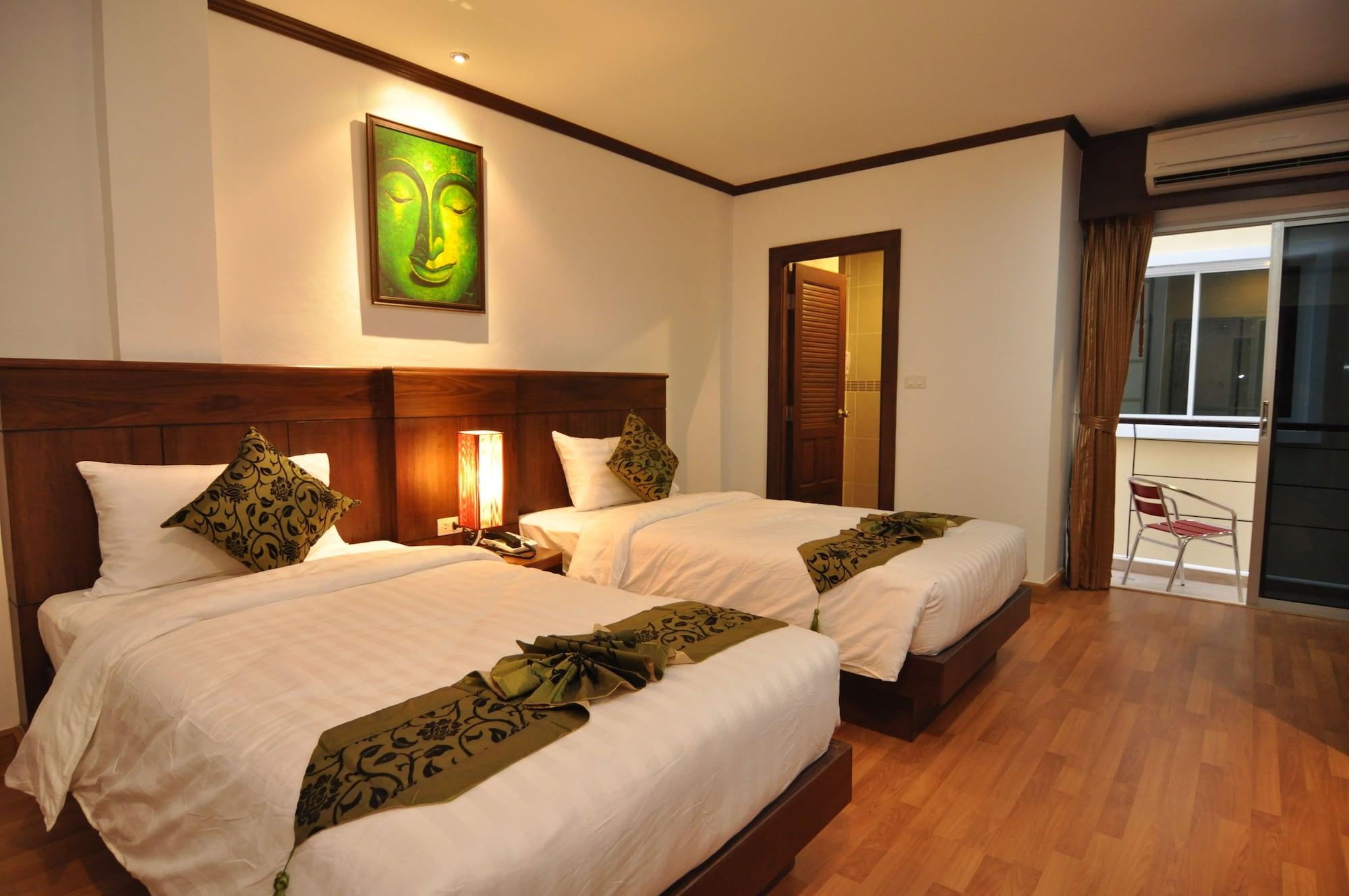 Hemingway's 3* Patong