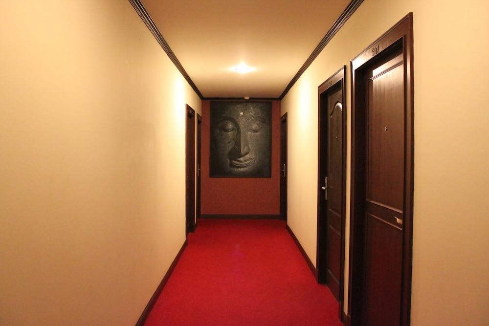Hemingway's Hotel Patong