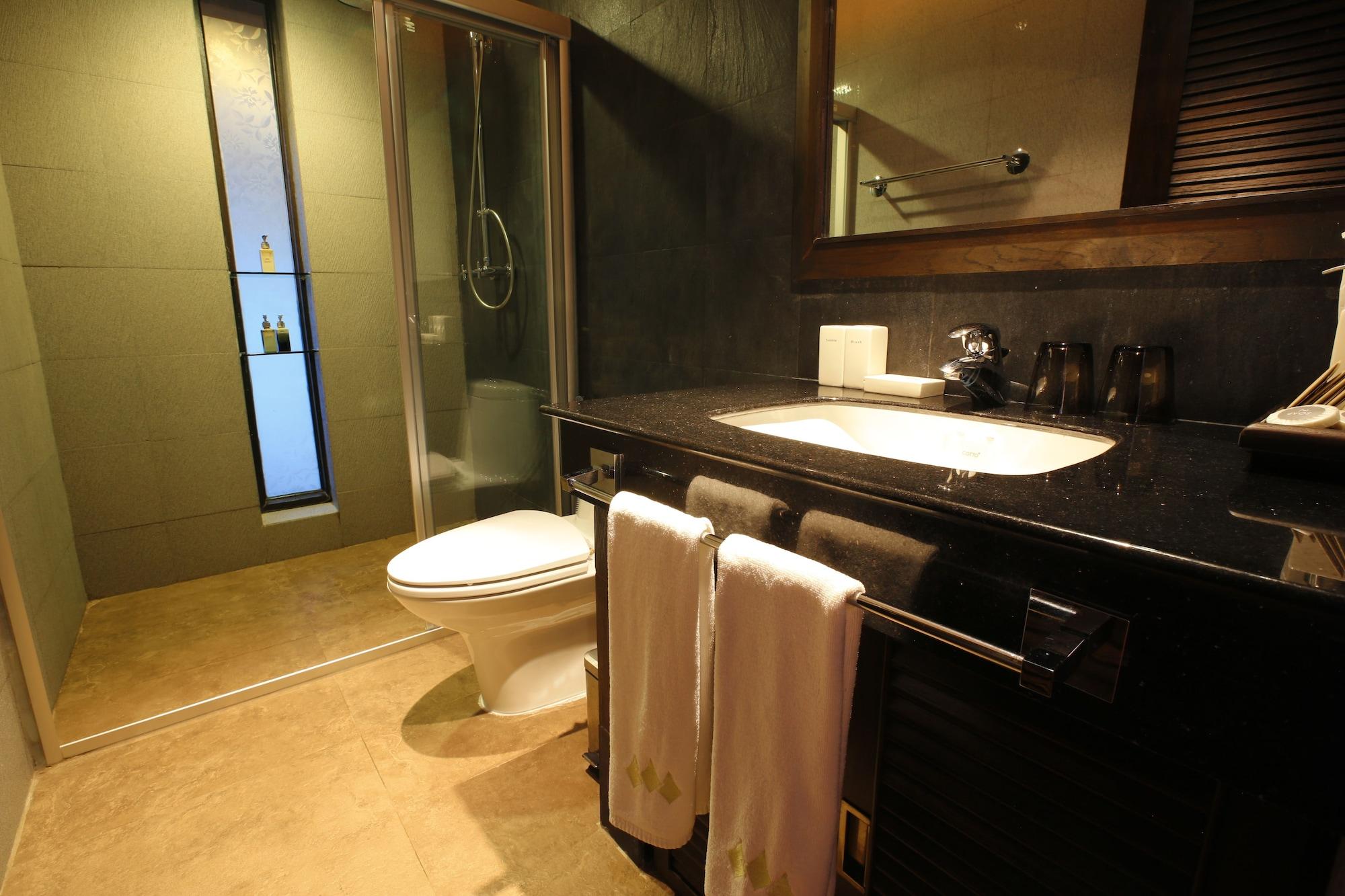 Niramaya & Wellness Resort 4*