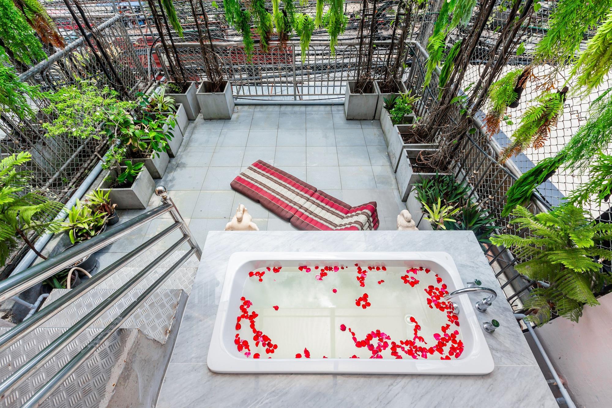 Hotel The Nine @