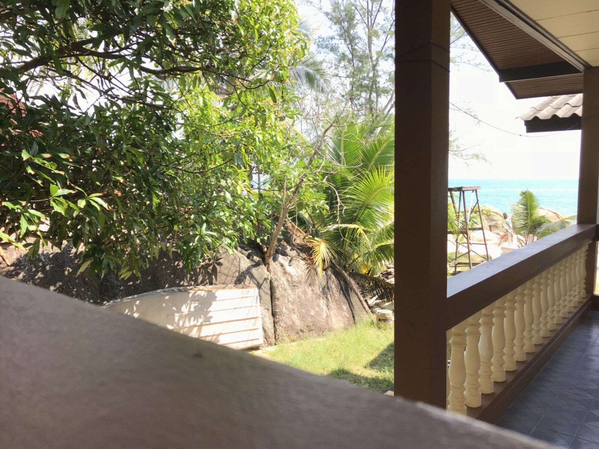 Paradise Hotel