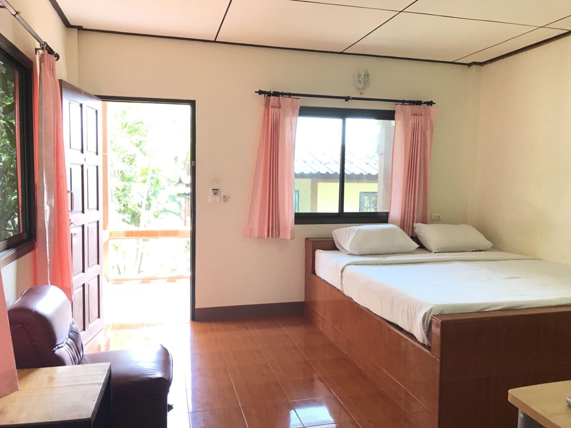 Hotel Paradise 2*