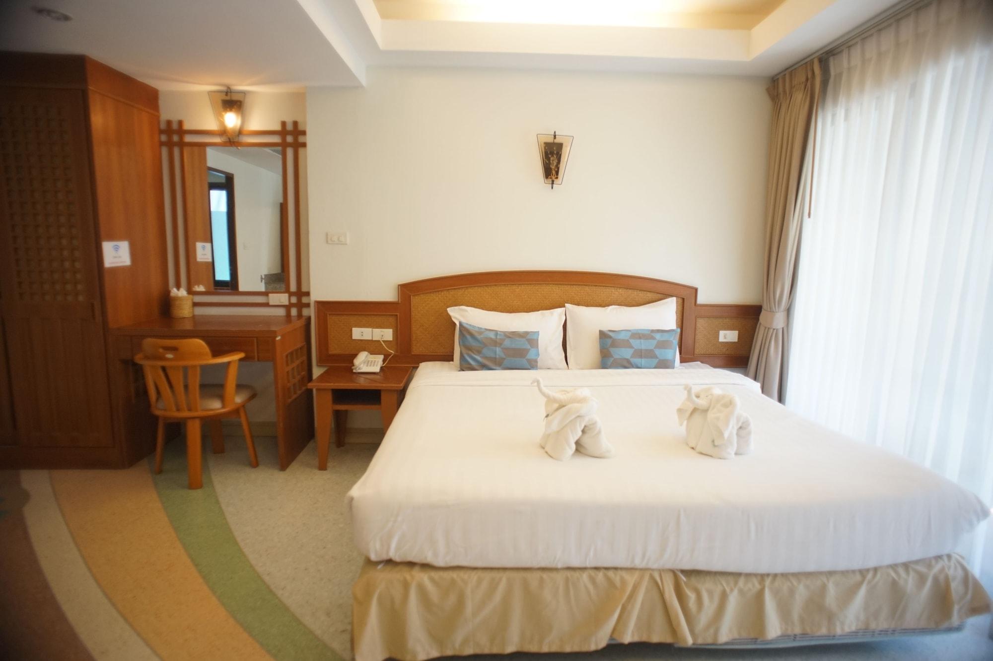 Hotel Phranang Place- Sha Extra