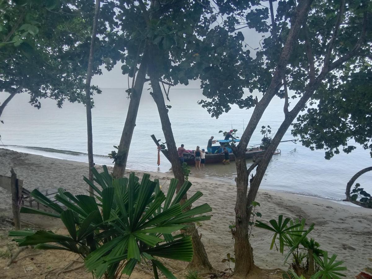 Guest house Kohjum Relax Koh Jum