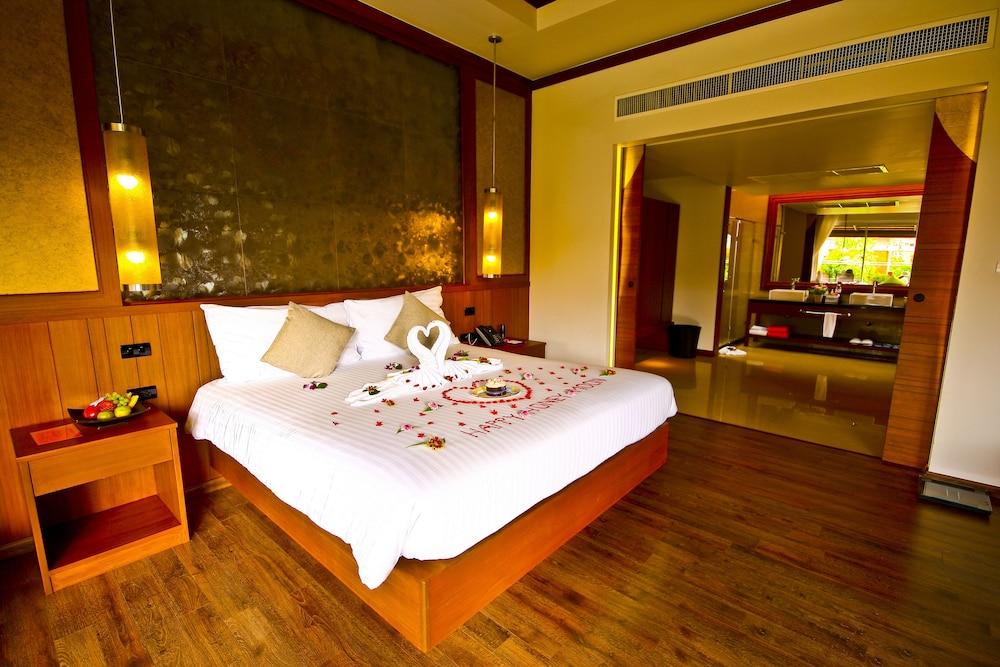 Beyond Khaolak (adults Only) 4*