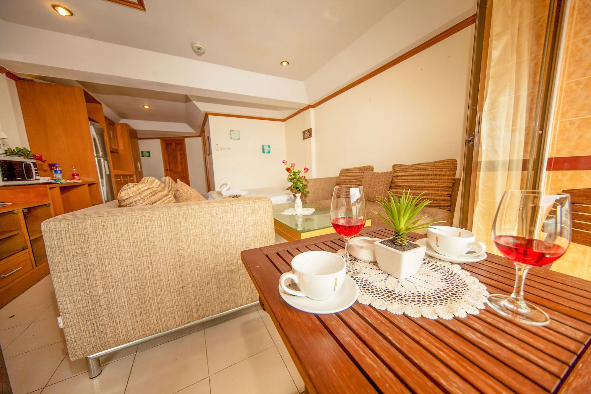 Seaview Sriracha 3*