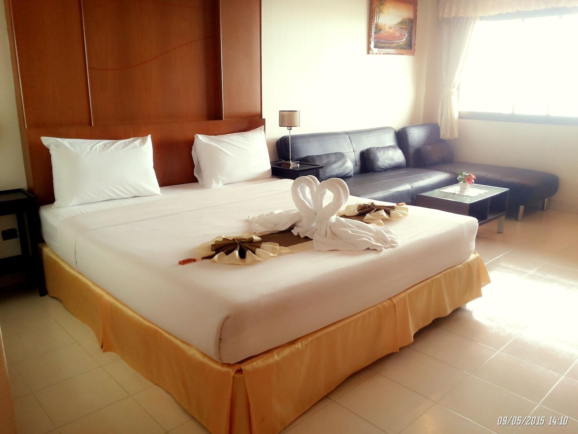 Seaview Sriracha 3*