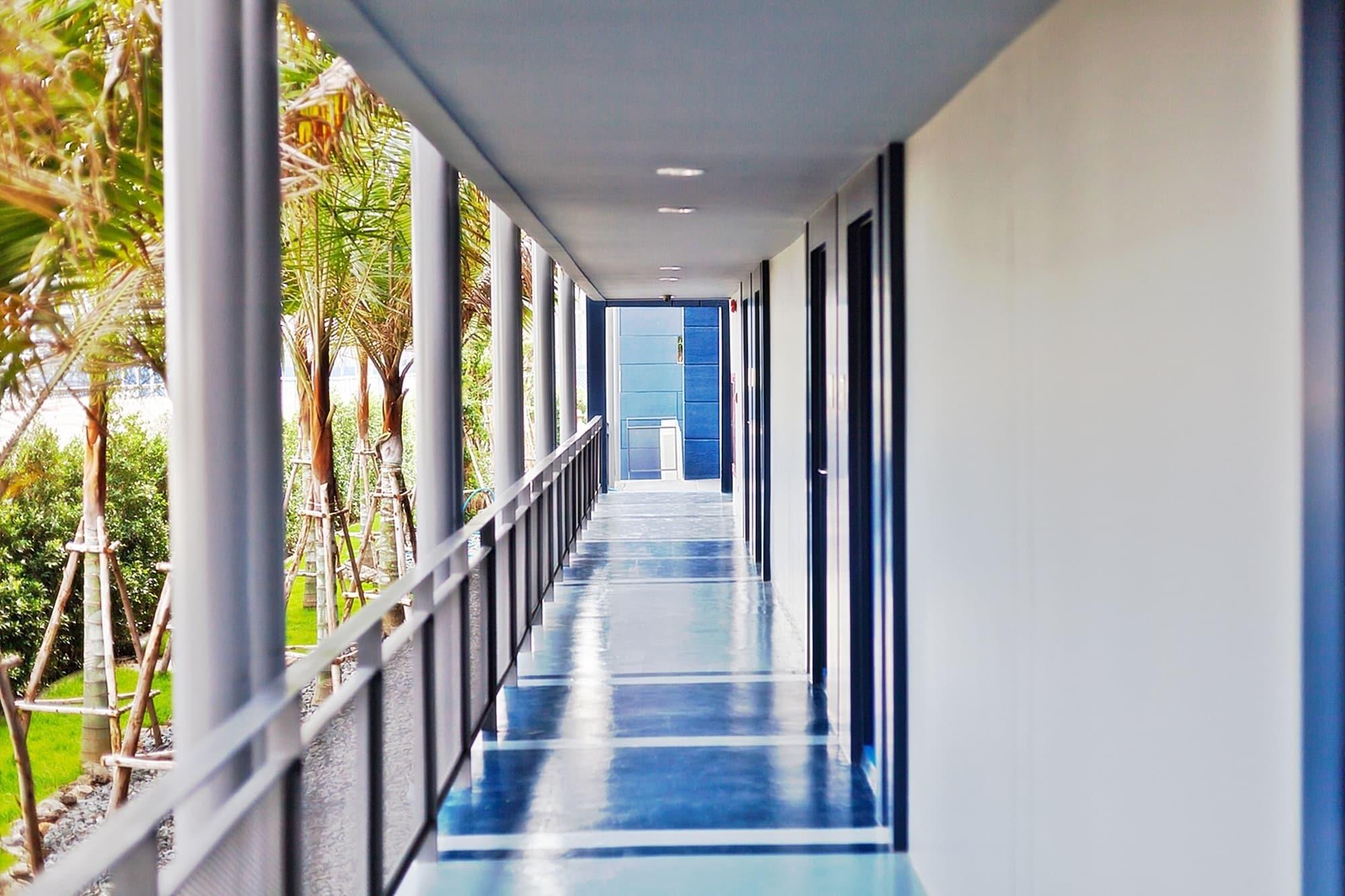 Amari United Hotel 4*