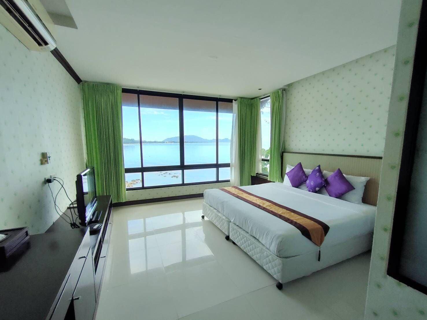 Racha Kiri & Spa, Khanom