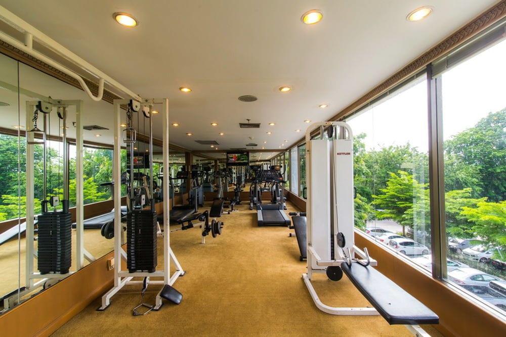 Sima Thani Hotel 4*