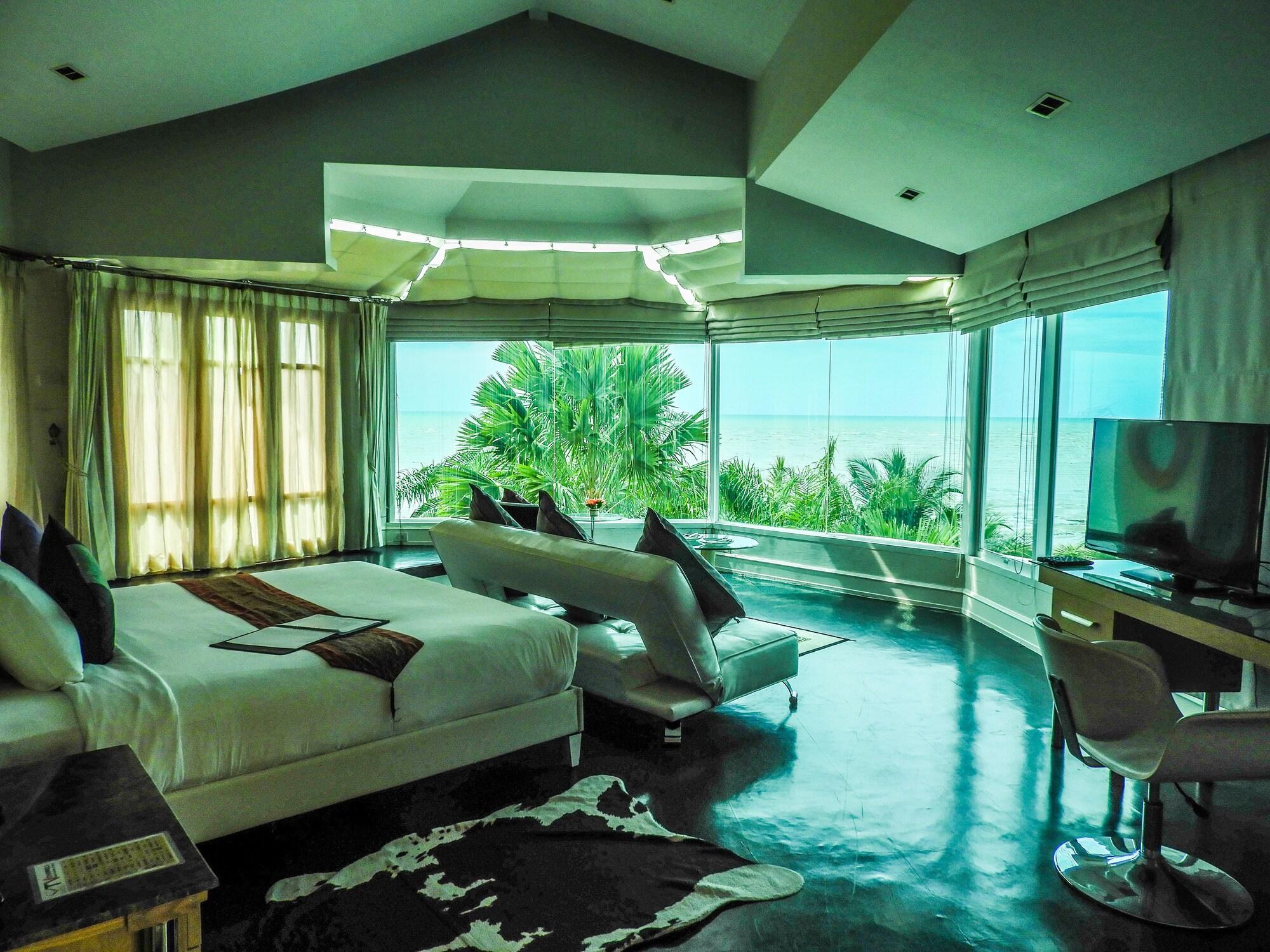 Hotel Vartika Resovilla Kuiburi 4*