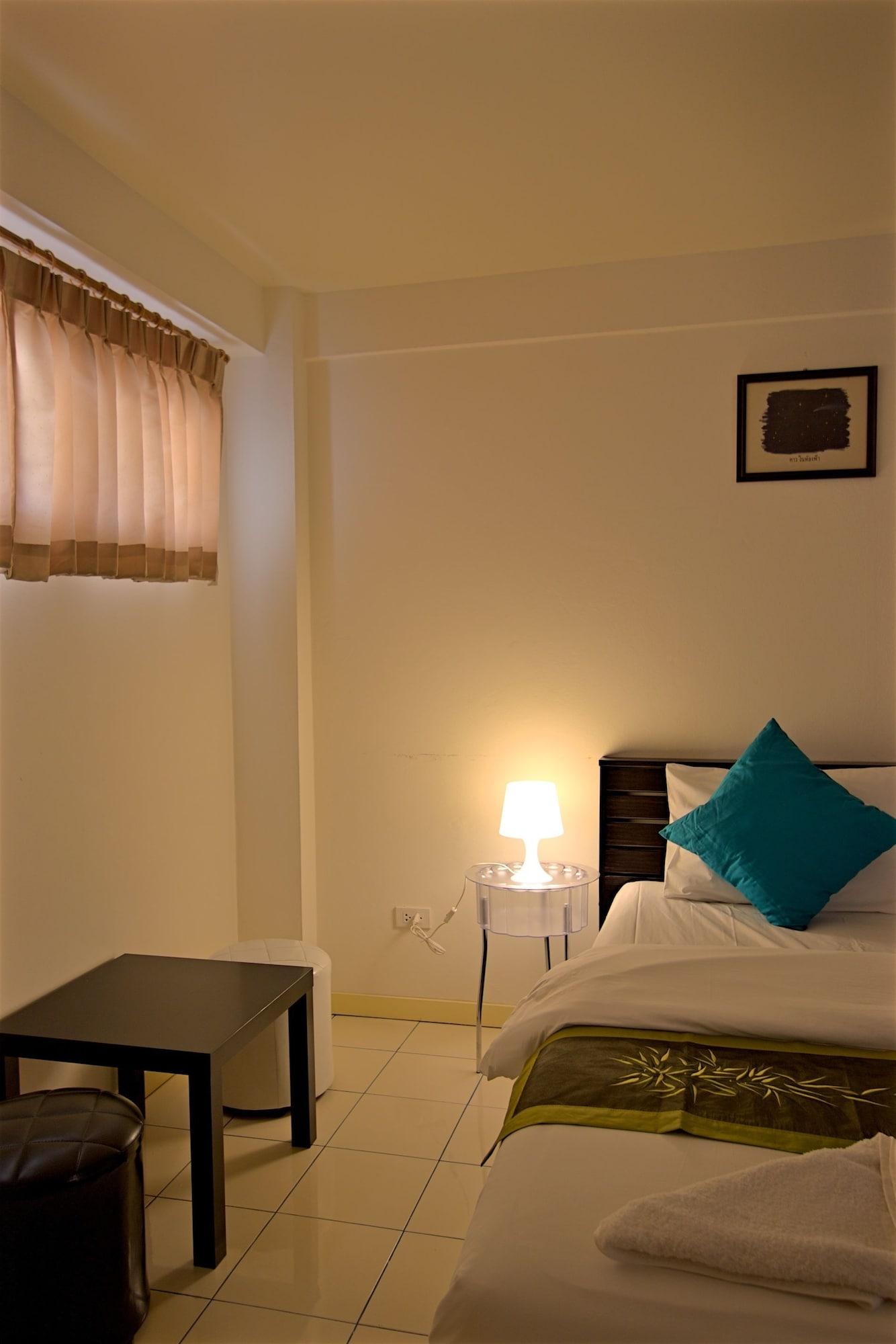 Aparthotel Charn