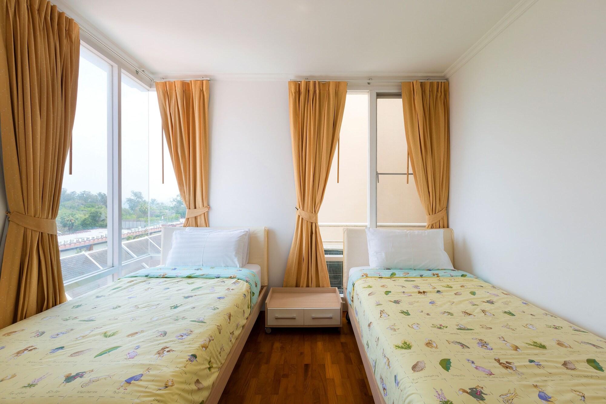 Apartment Baan Sanploen Beachfront