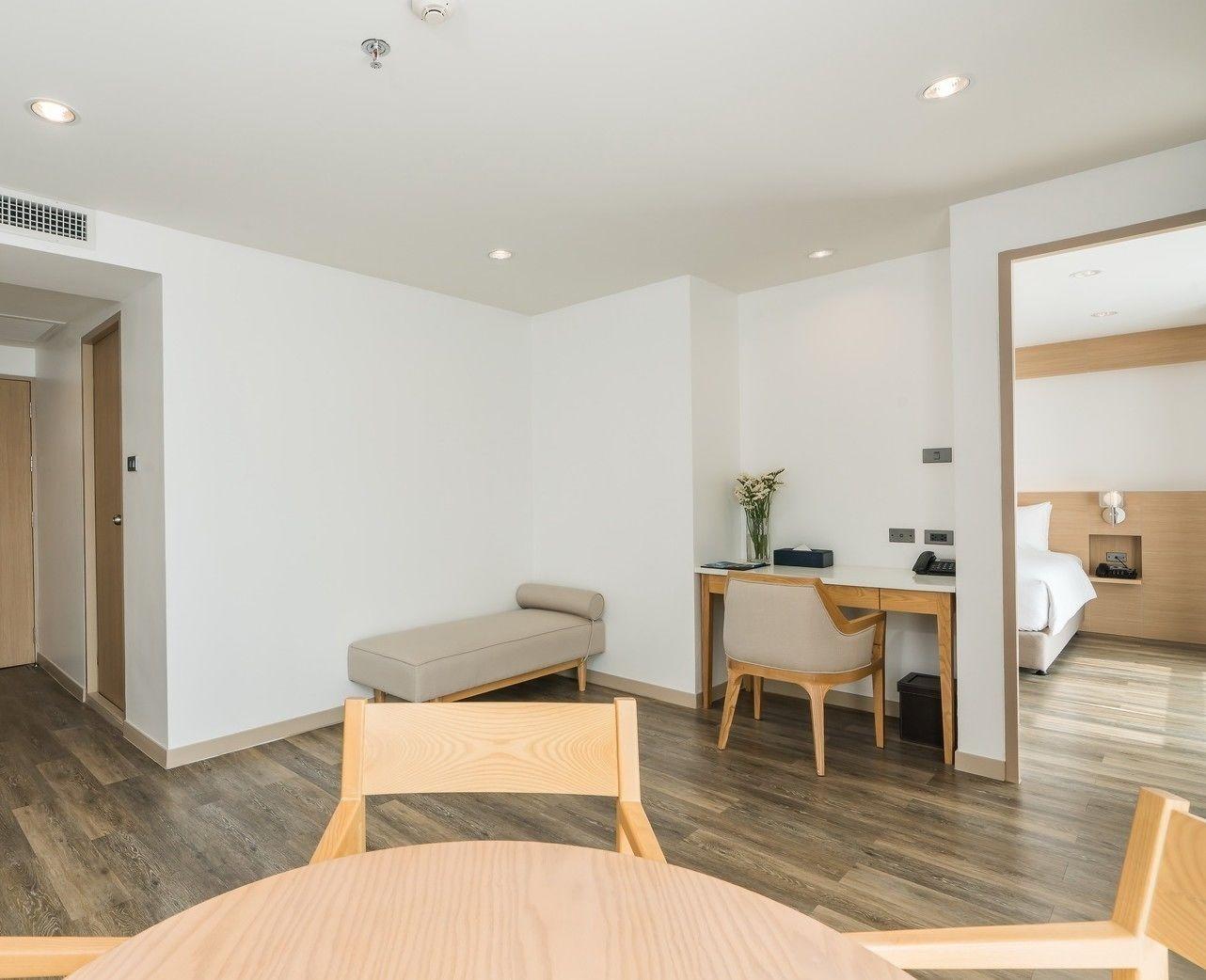 Hotel Rattanachol 4*