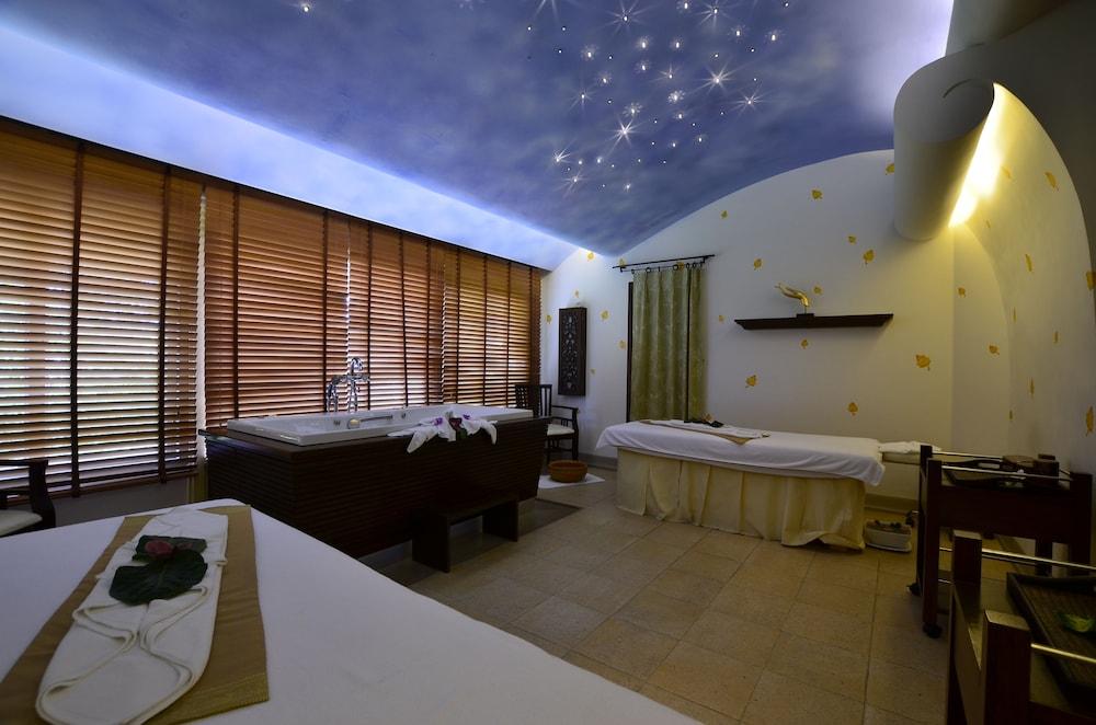 Resort Springfield Village Golf & 4*