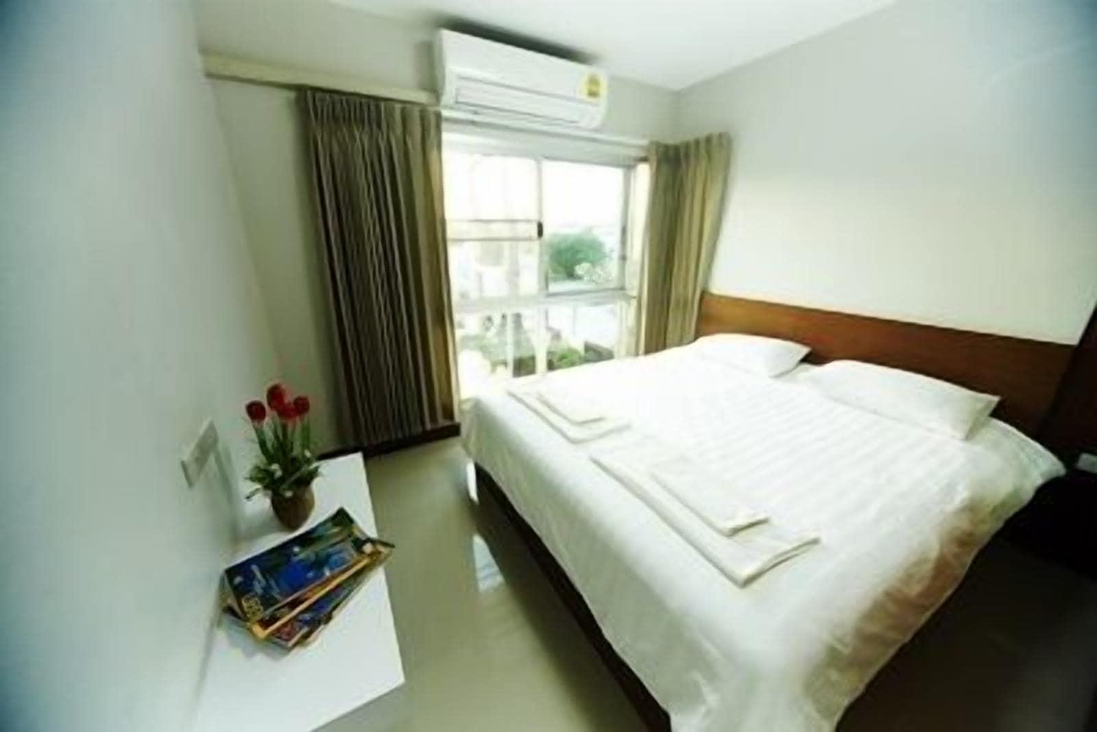 Place Serviced 1 Apartment *