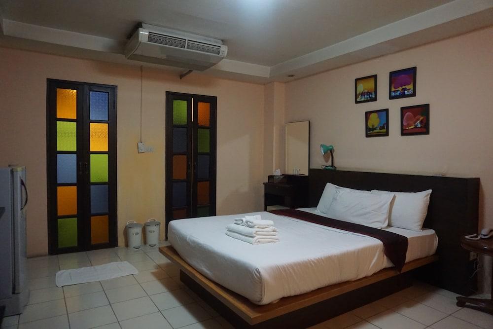 Hotel Bangkok Travel 3*
