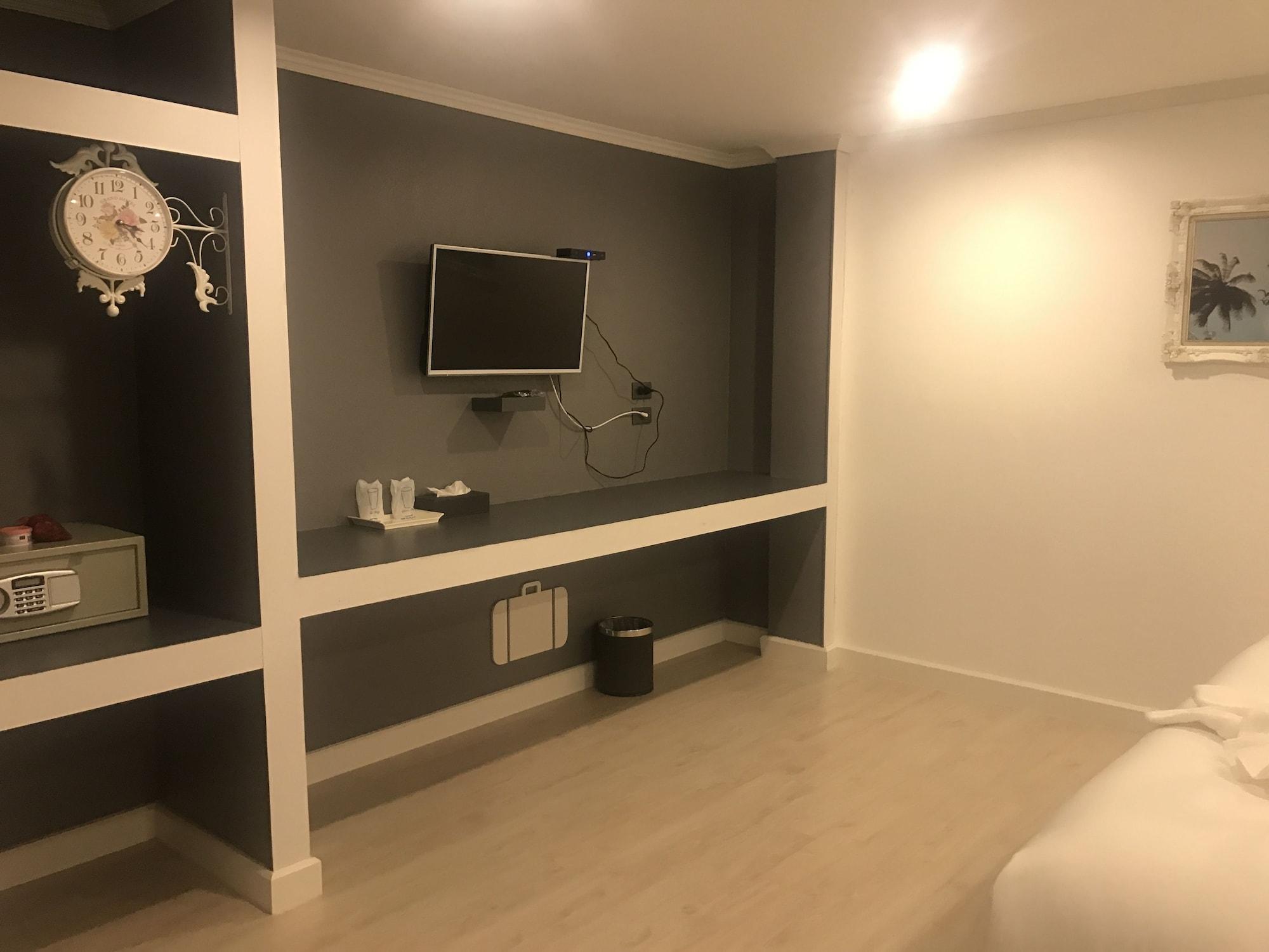 White House By 88 Hotel 3*