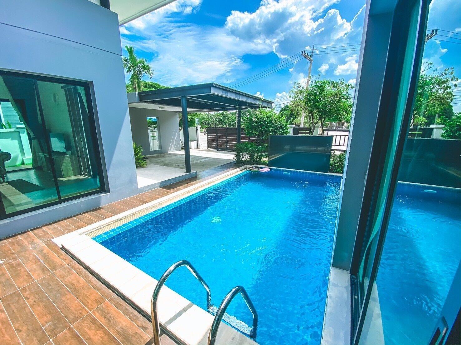 Resort Royal Sammuk Bang Saen