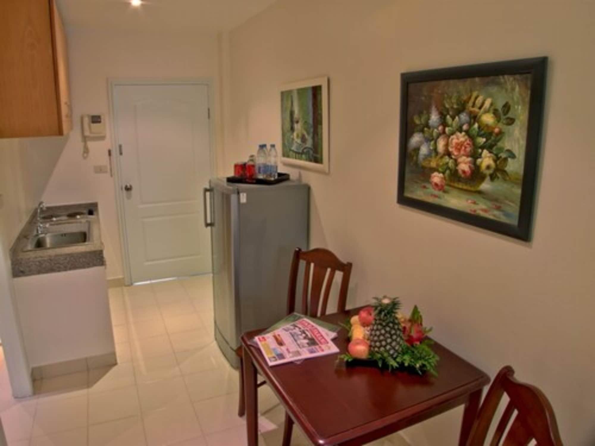 Mosaik Aparthotel 2*