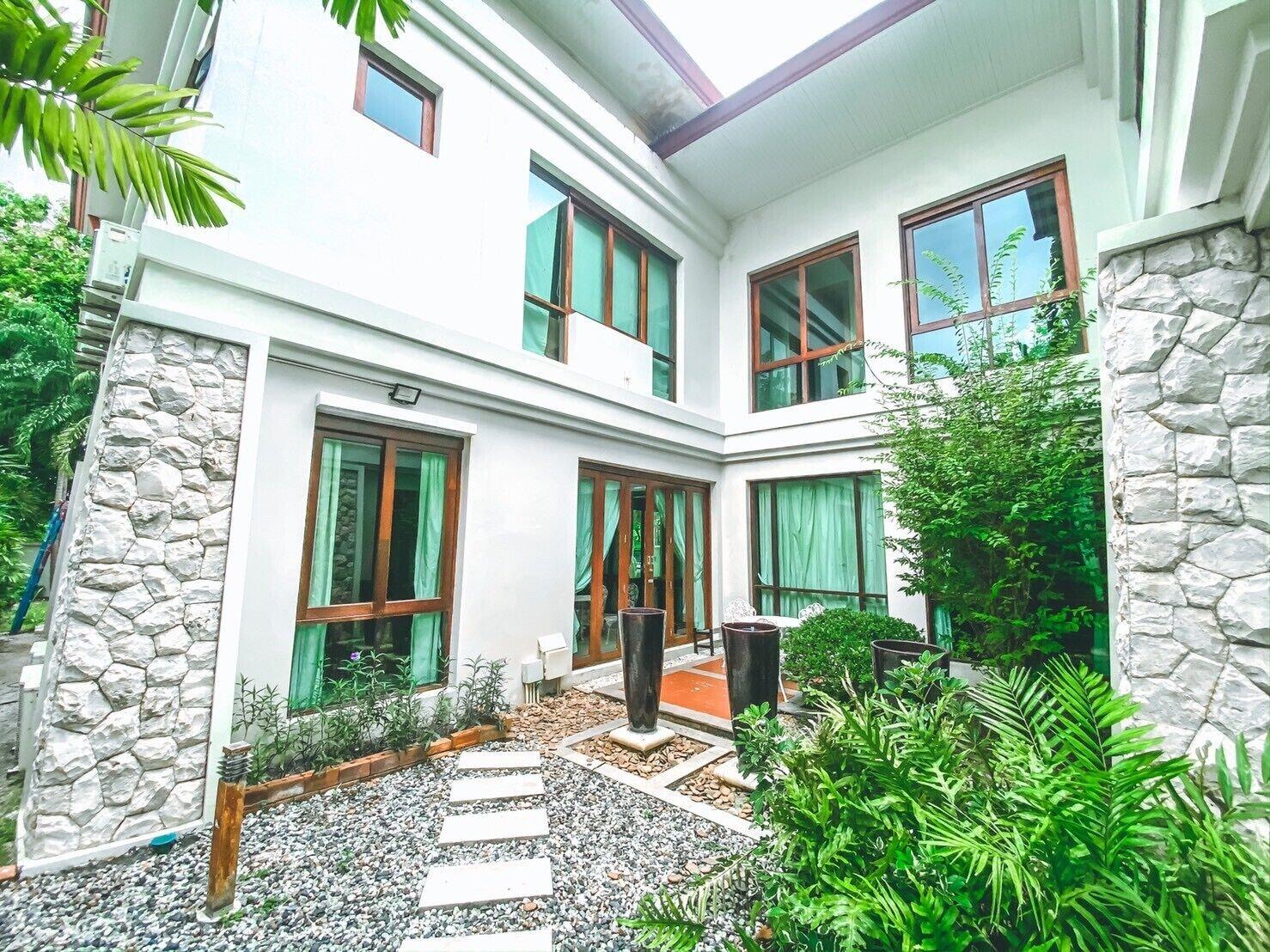 Royal Sammuk Resort Bang Saen