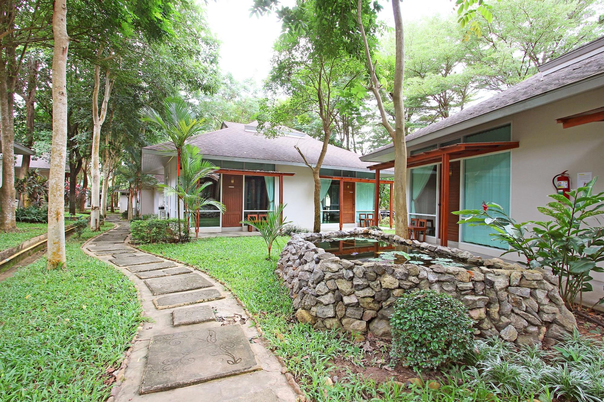 Nana Hotel 4*