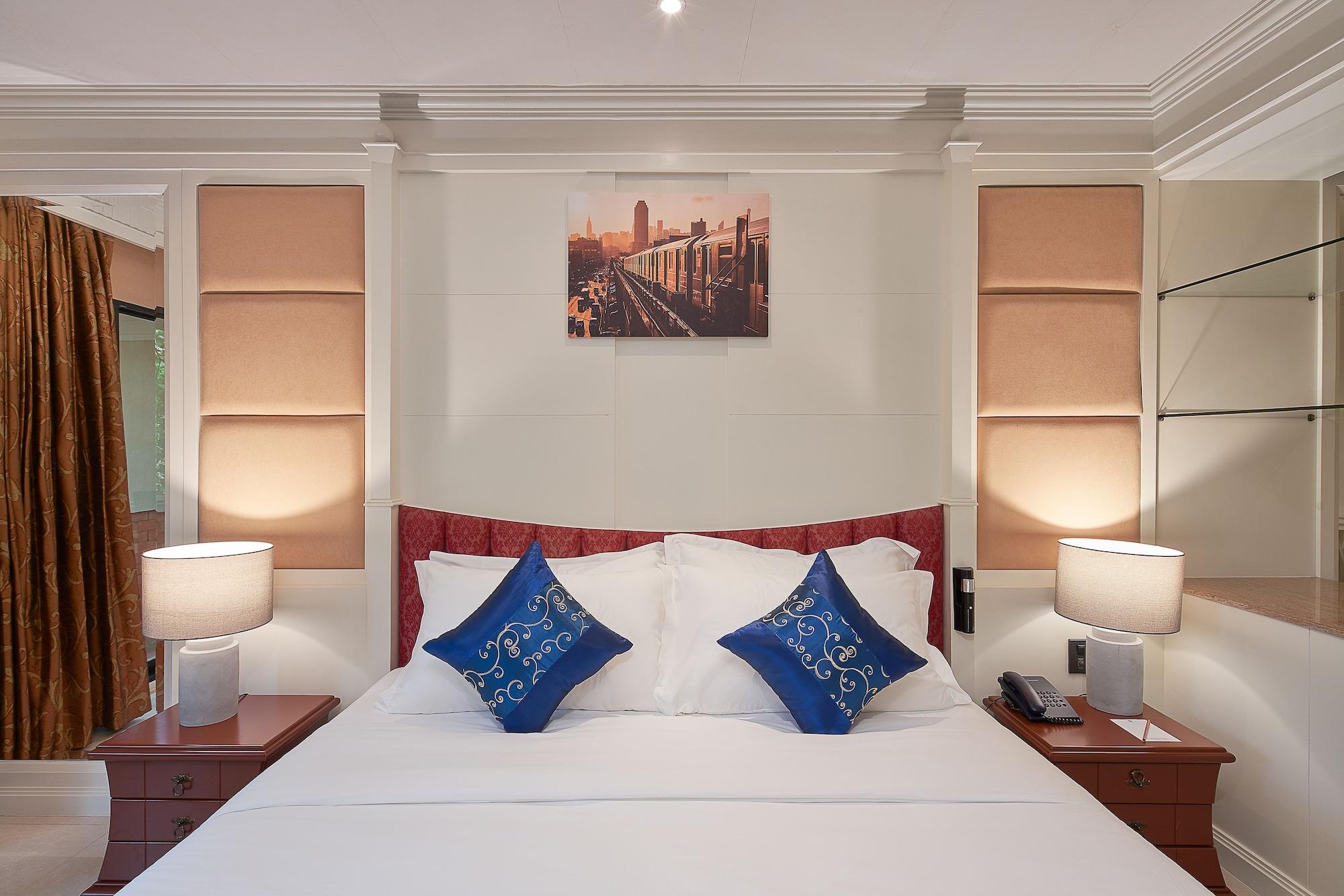 Resort Floral - Dolphin Circle 4*