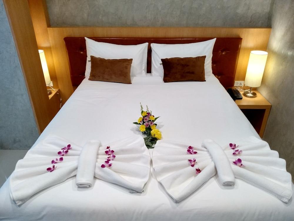 De Loft Hotel 3*