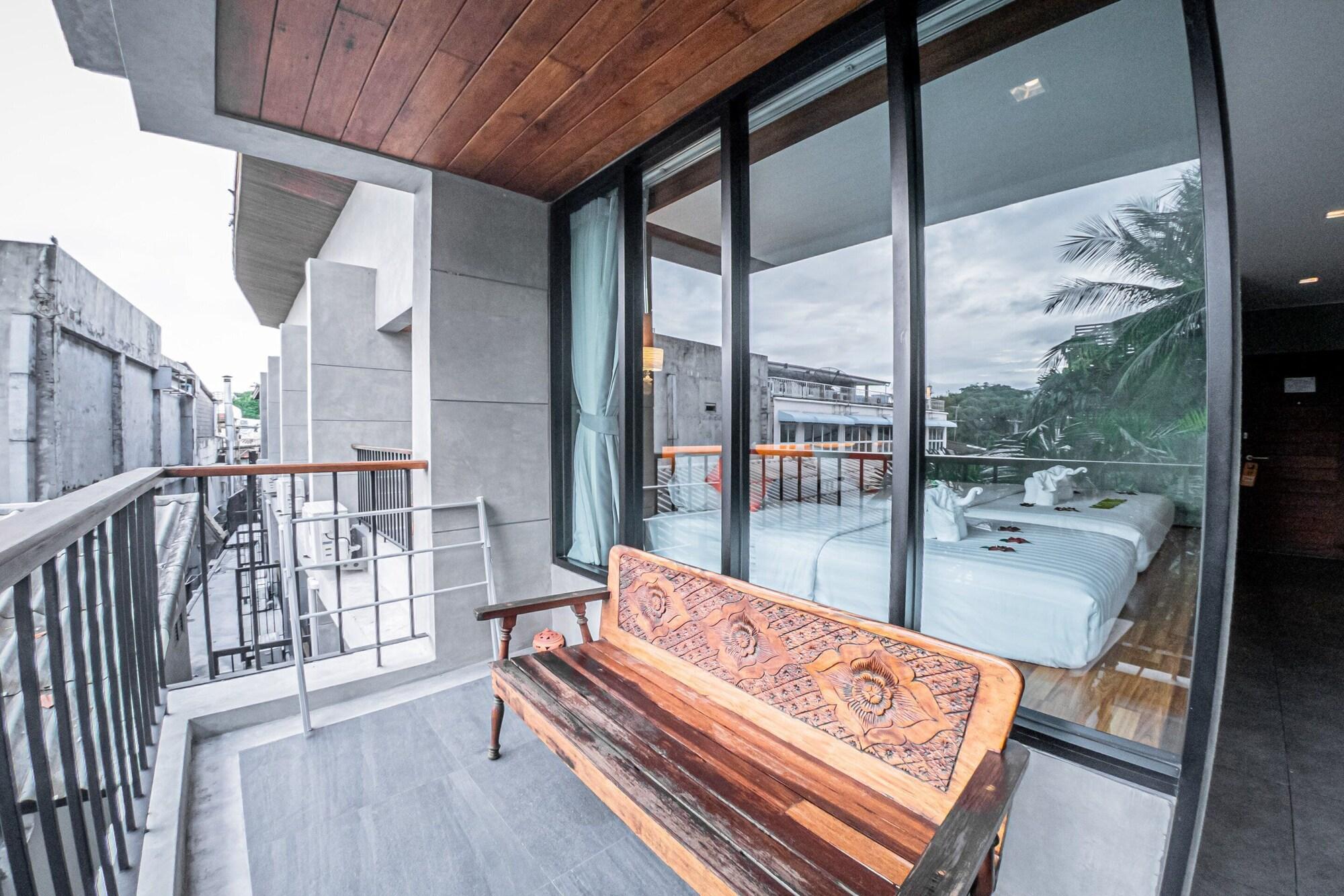 Hotel J4 Samui 2*