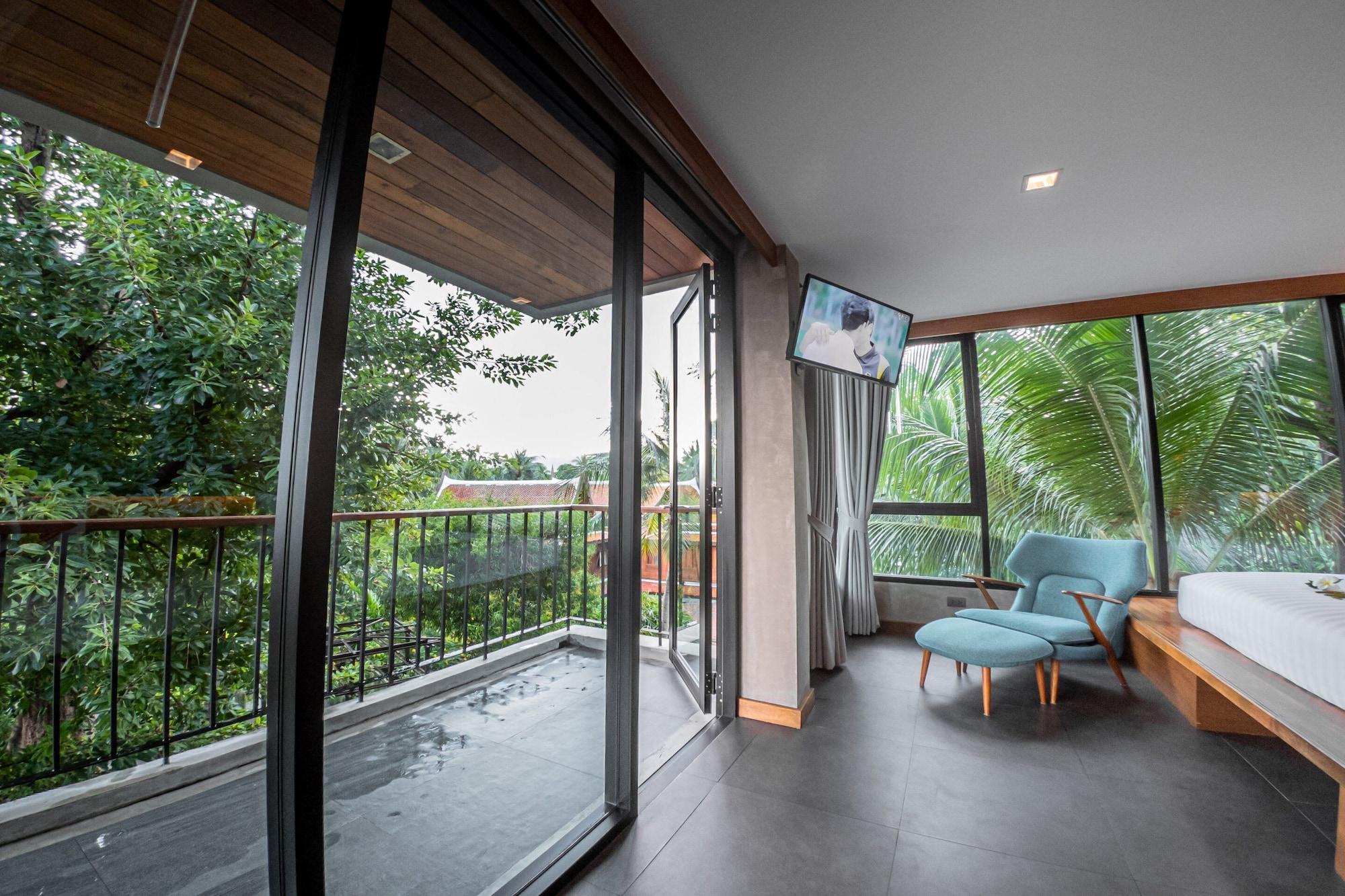 J4 Samui Hotel 2*