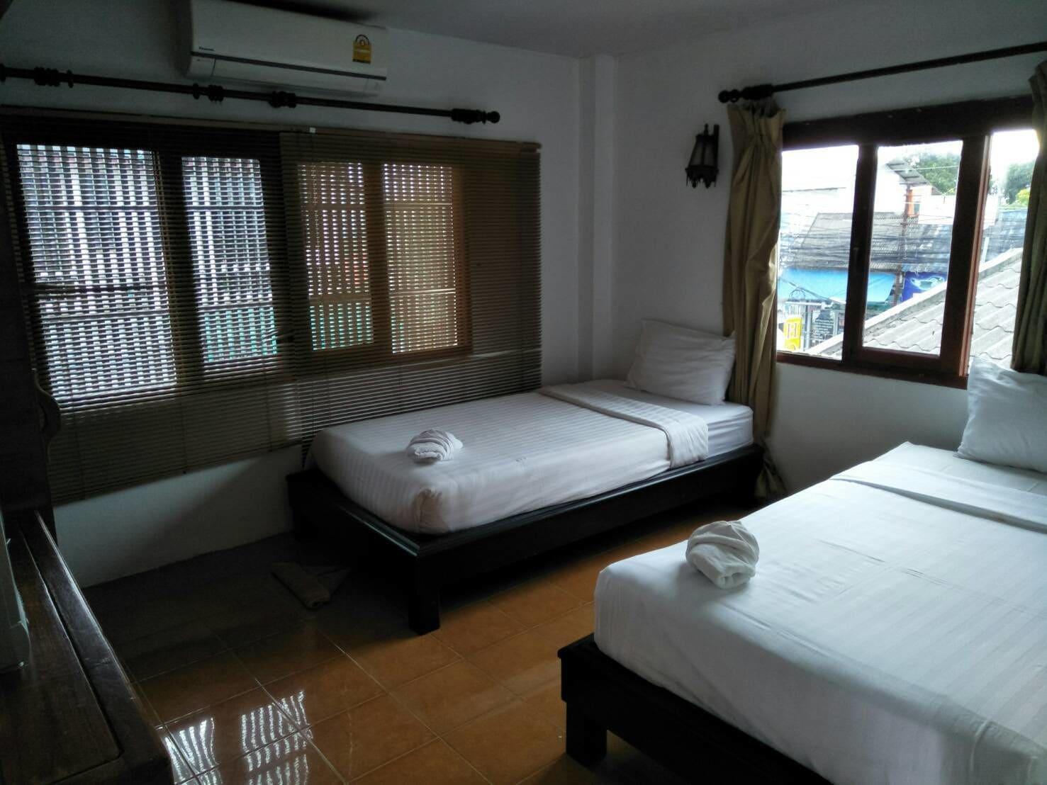 Holiday Park Hotel