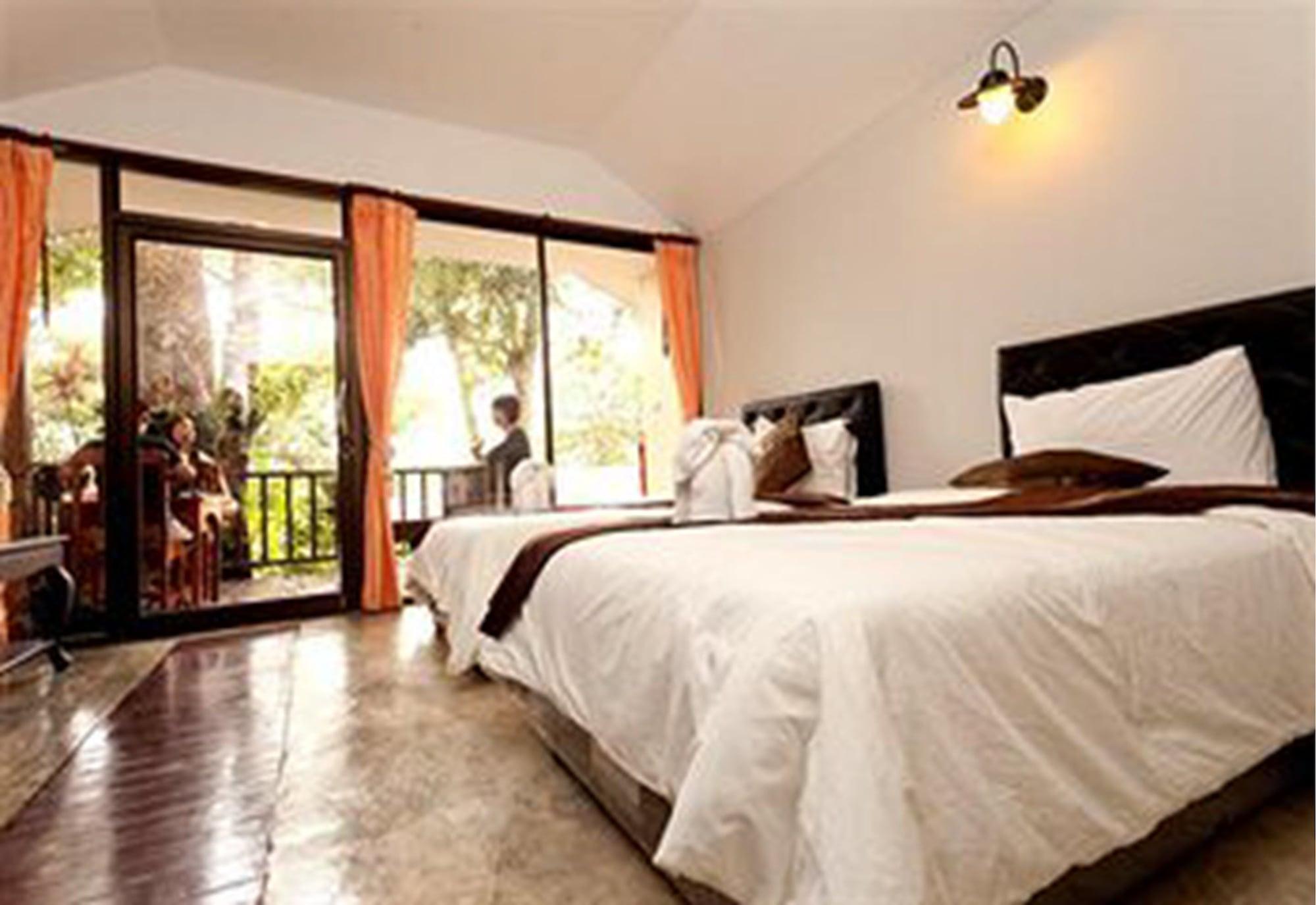 Chang Cliff Resort 3*