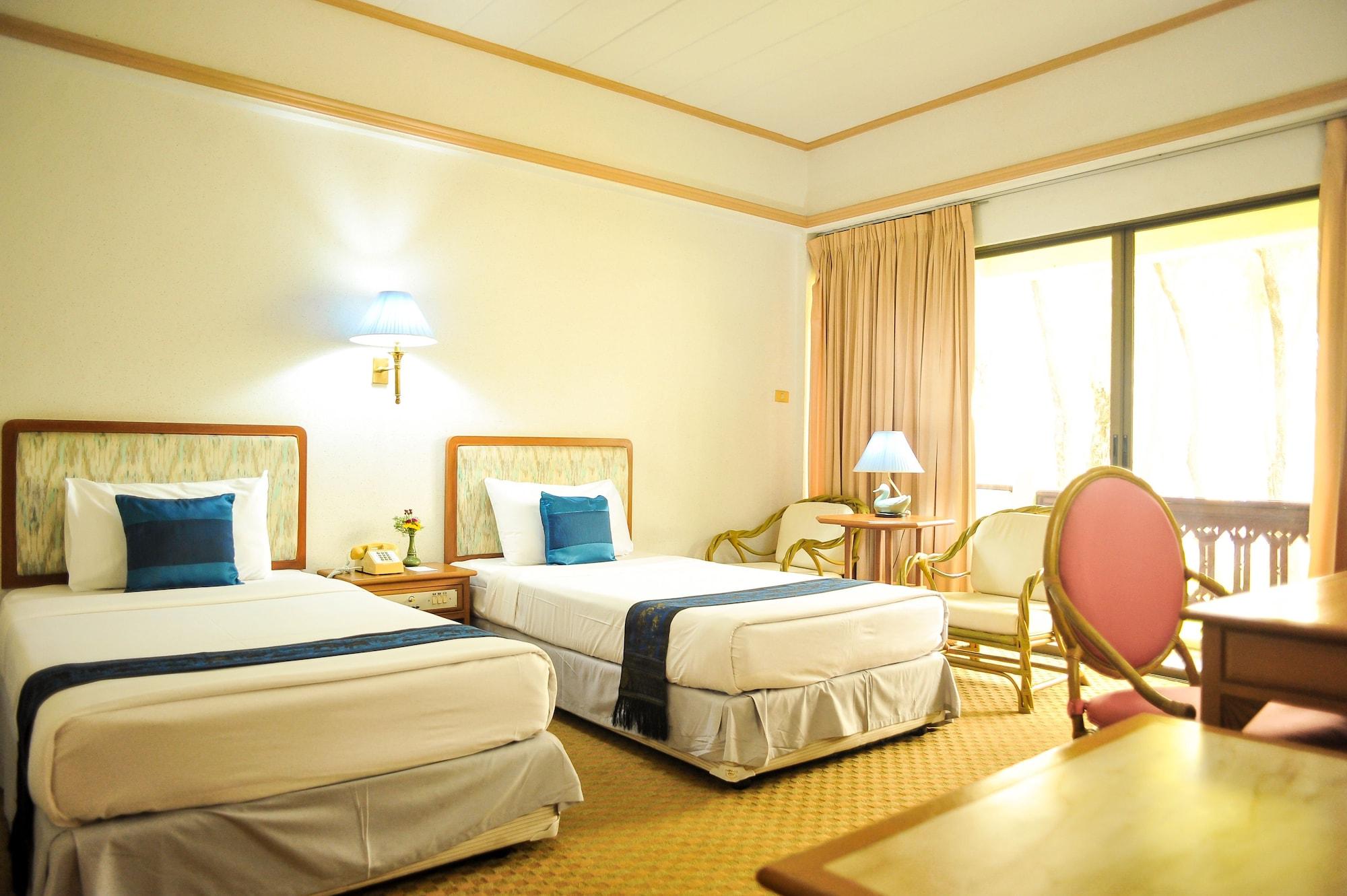 Wiang Indra Riverside 4*