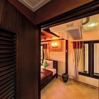 - Adults Only Hostel Ao Nang