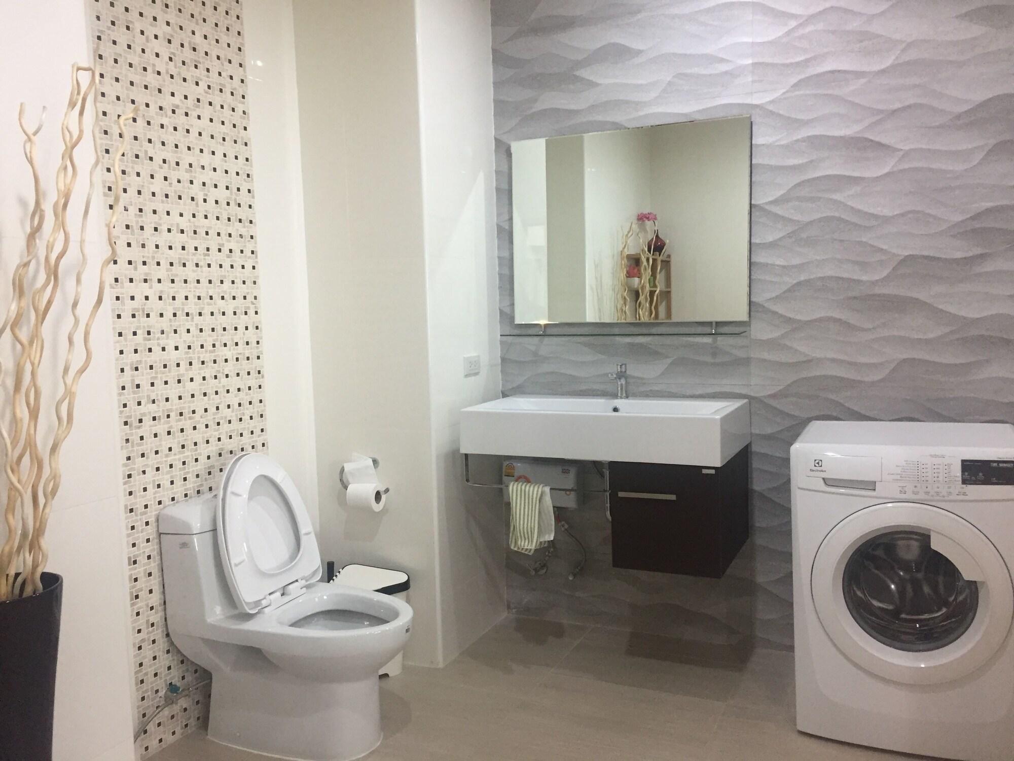 View Talay 6 By Honey Hotel 3*