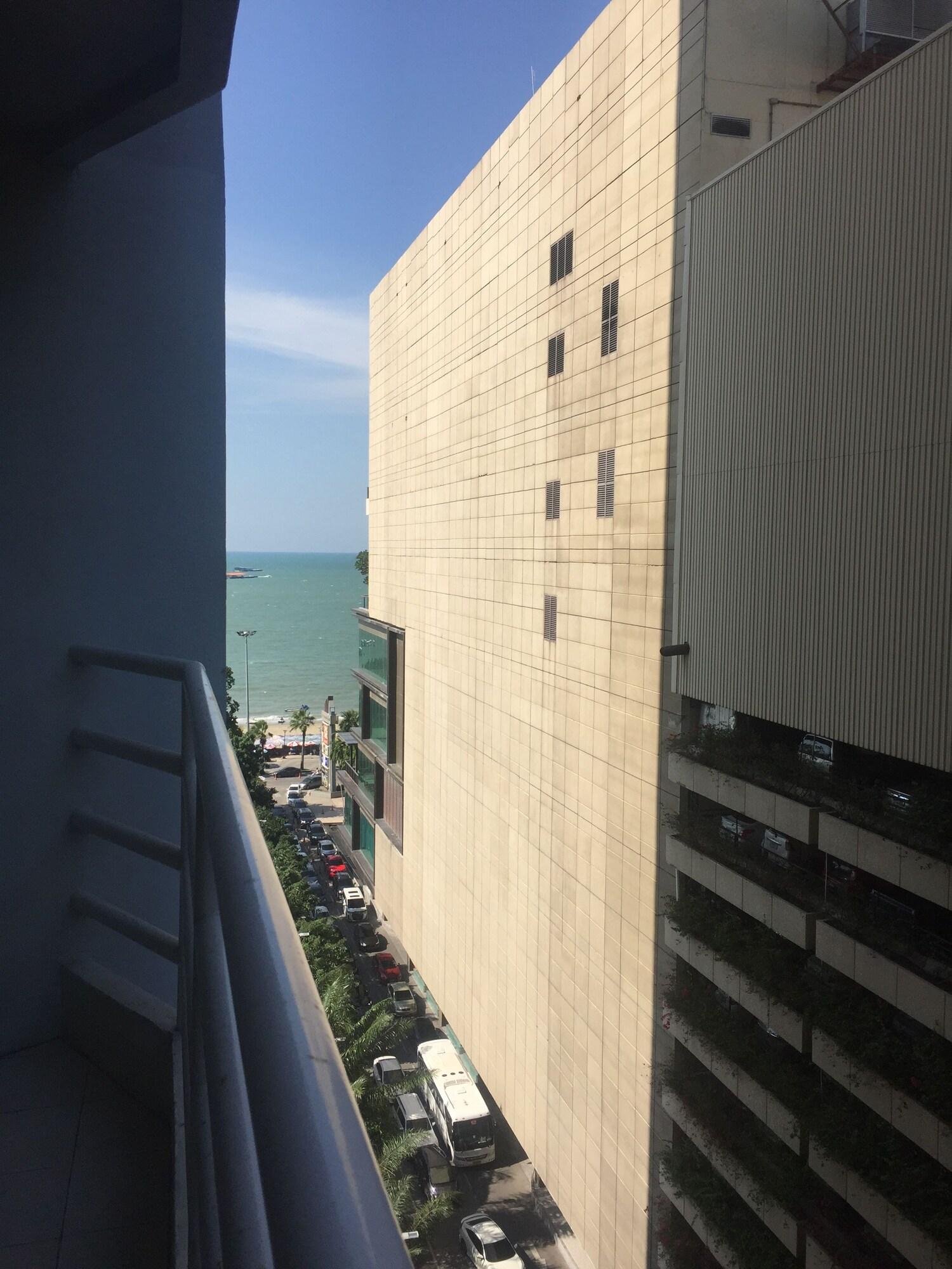 View Talay 6 By Honey Hotel 3*