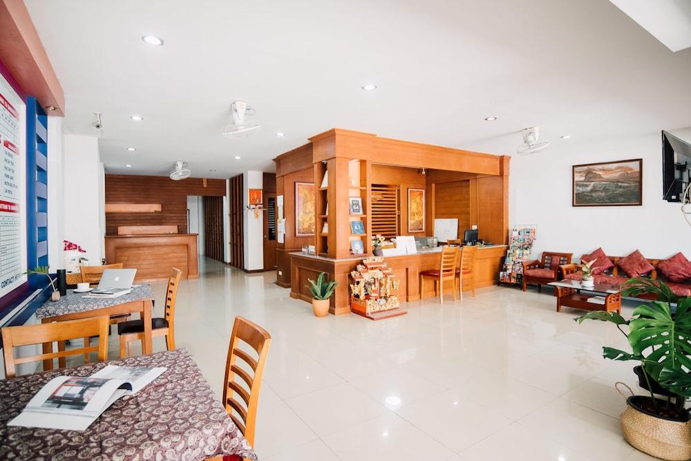 Hotel Harvest House