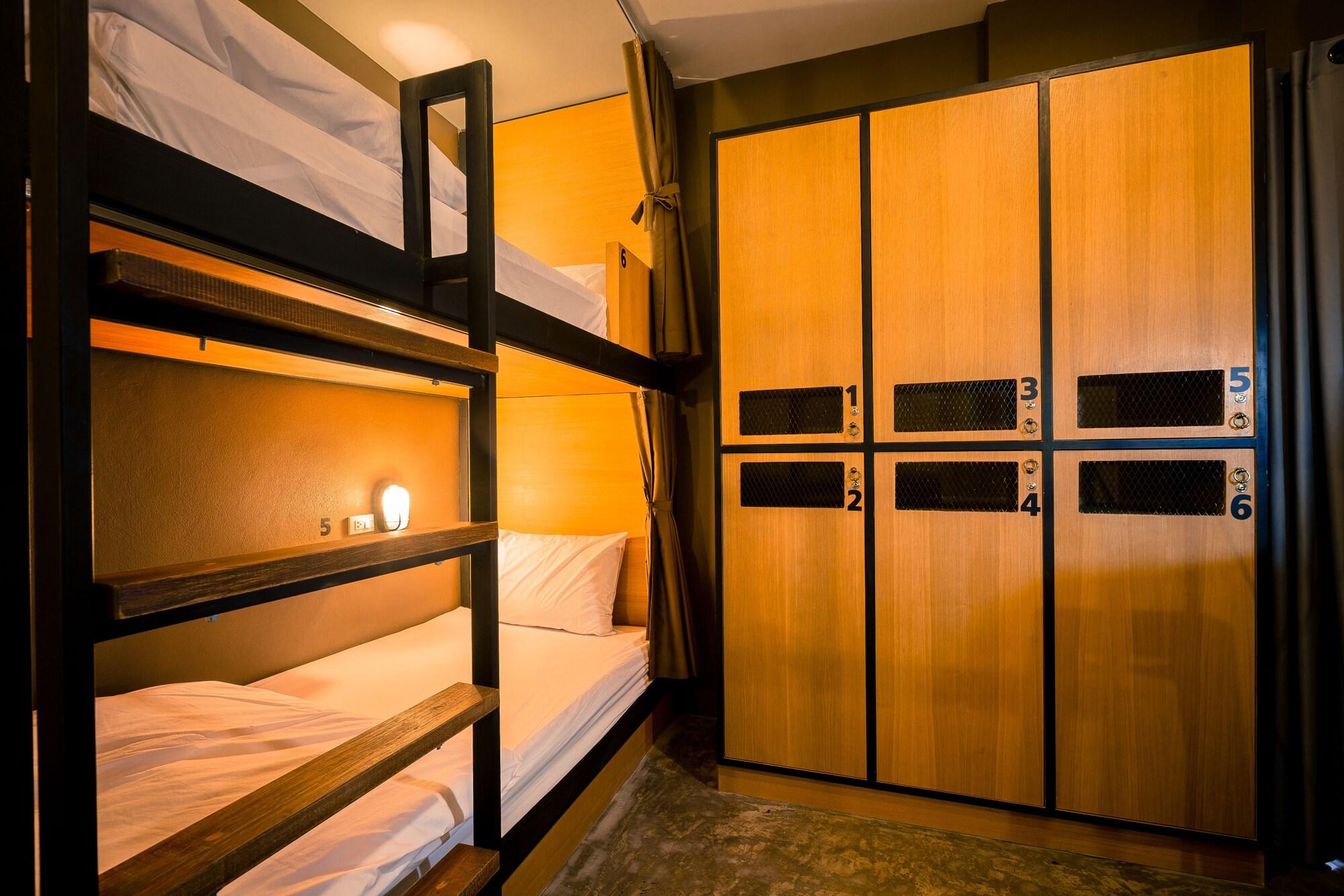 Srisuksant Square Hostel Krabi