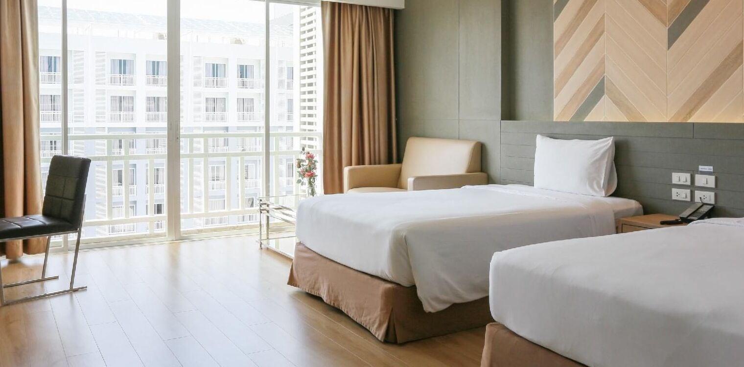 Golden Hotel