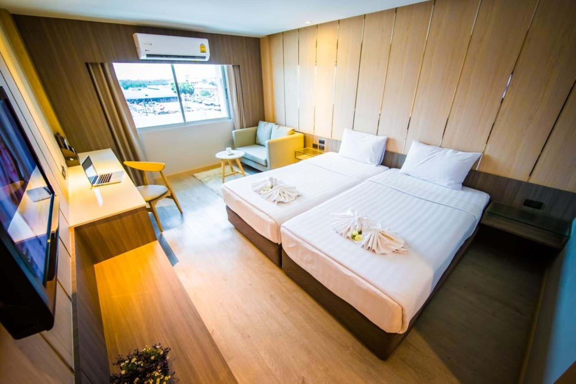 Golden Hotel