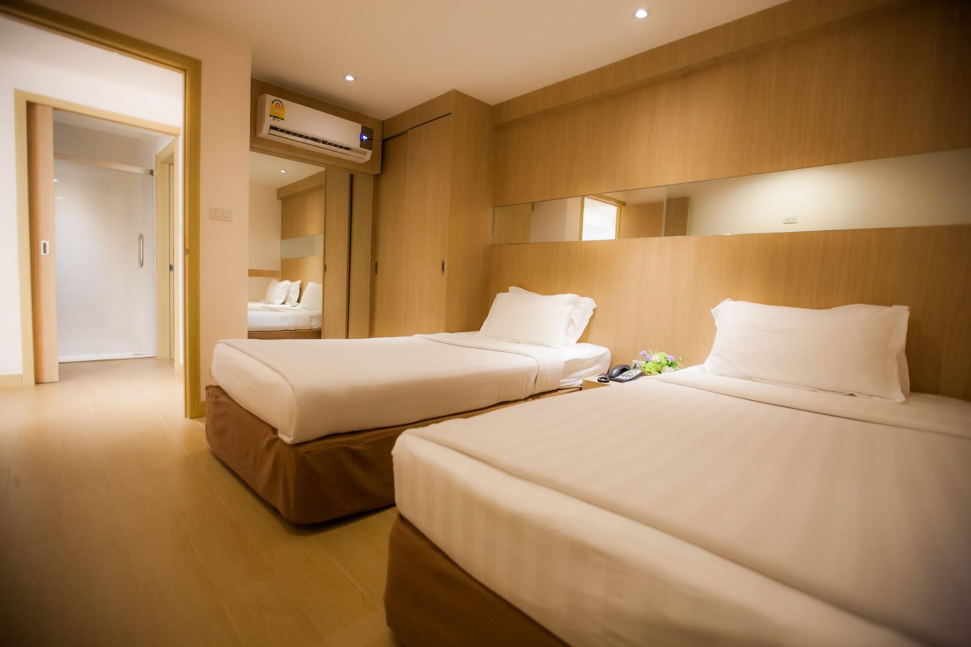 Golden Hotel