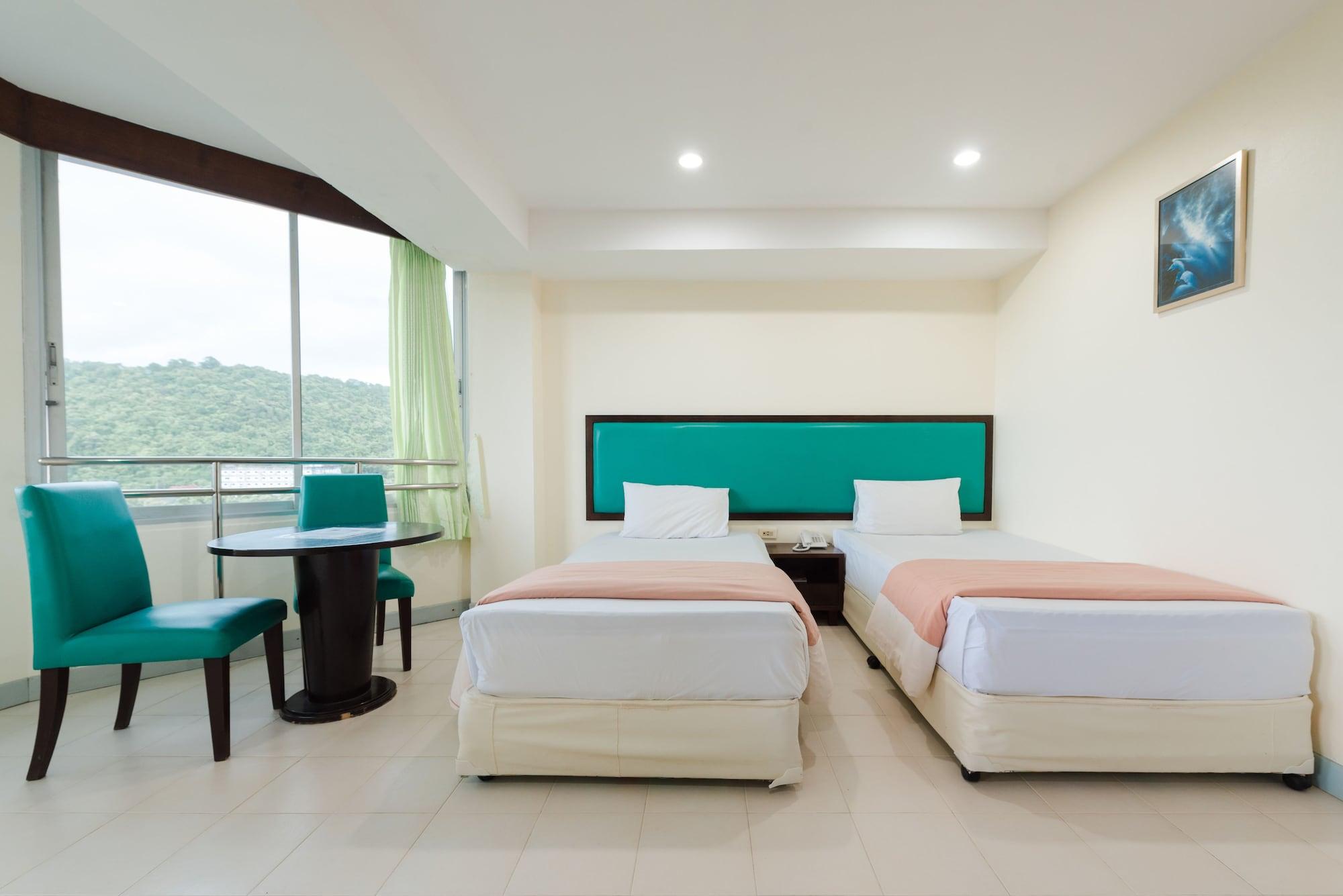 Nice Beach Hotel 2*