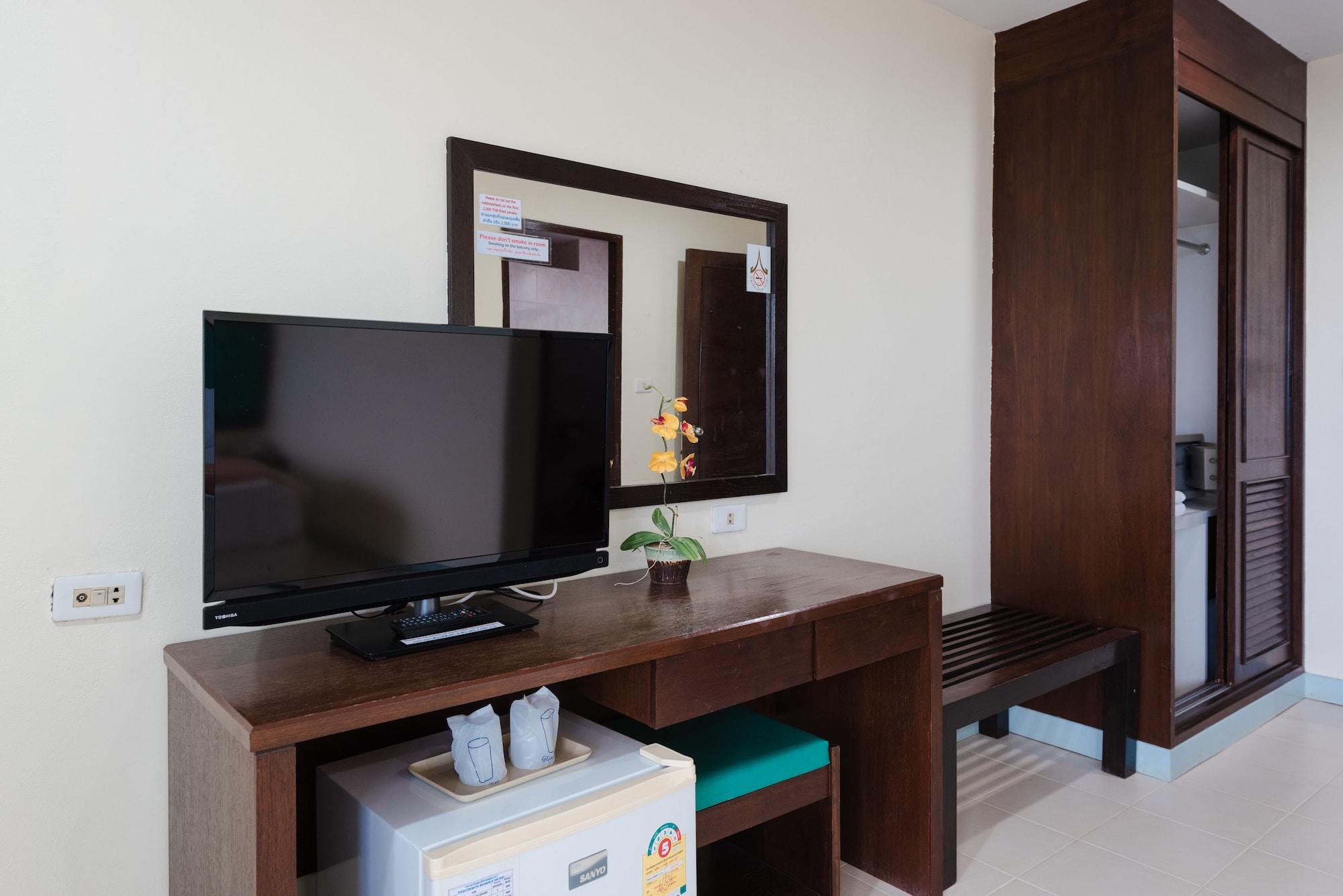 Hotel Nice Beach Hotel 2*